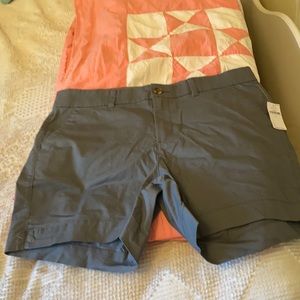 Old Navy grey mid-rise Everyday Shorts